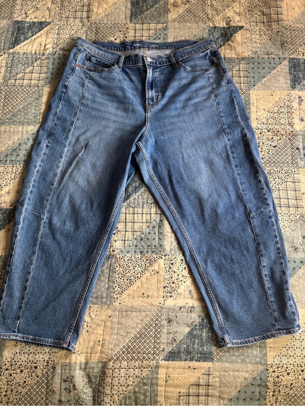Old Navy Women's Barrel Leg Blue Jeans sz 18
